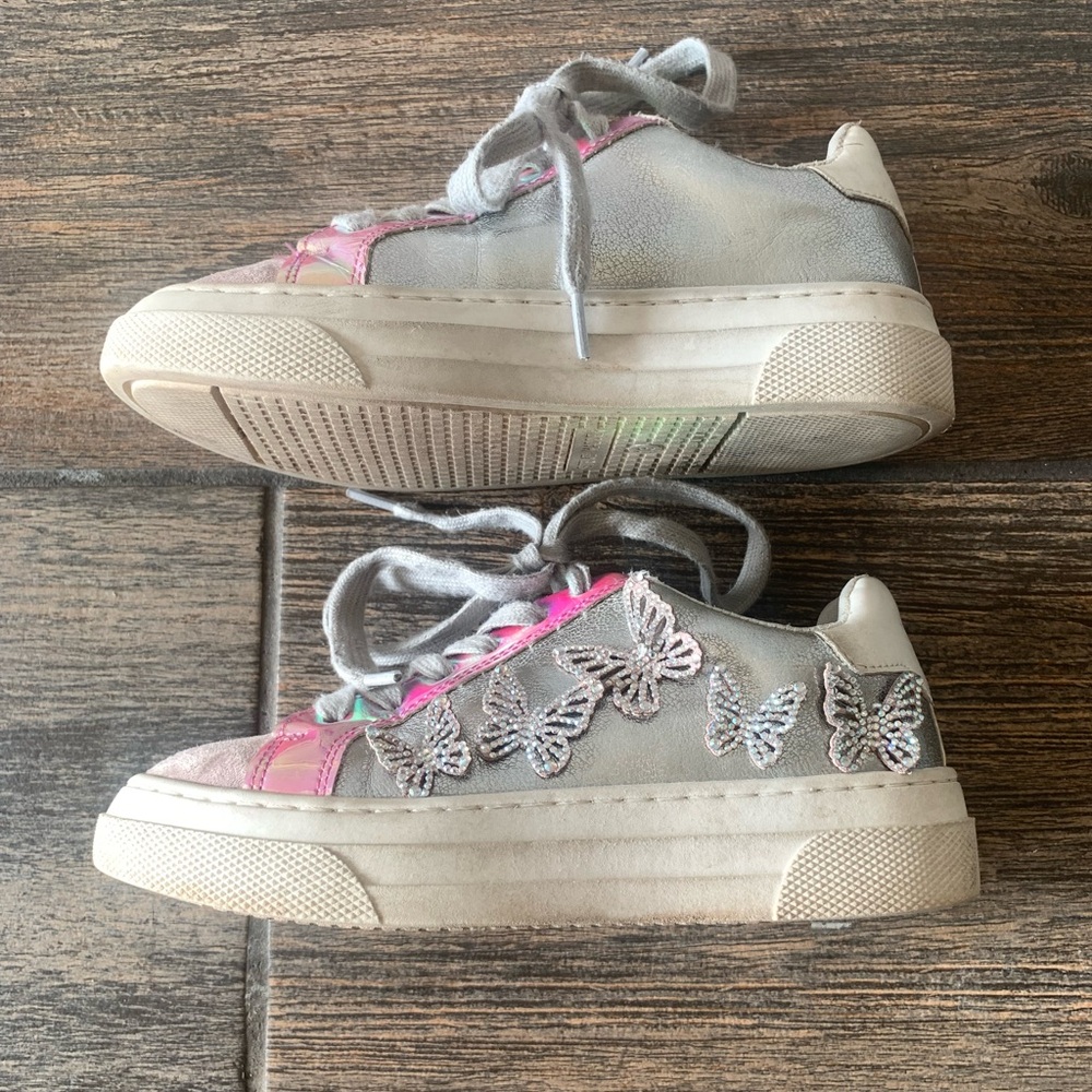 Steve Madden Girls' J-Flori Rhinestone Butterfly Sneakers - Picture 3 of 7